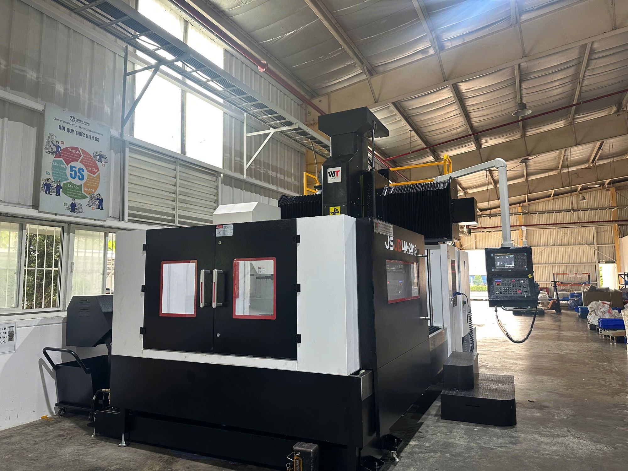 Phay giường LM-2013